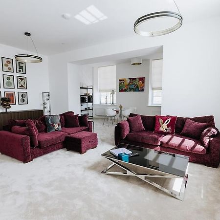 Bobbin Row - Grade 2 Listed Property With A Beautiful Design With Access To Leeds Leeds  Kültér fotó